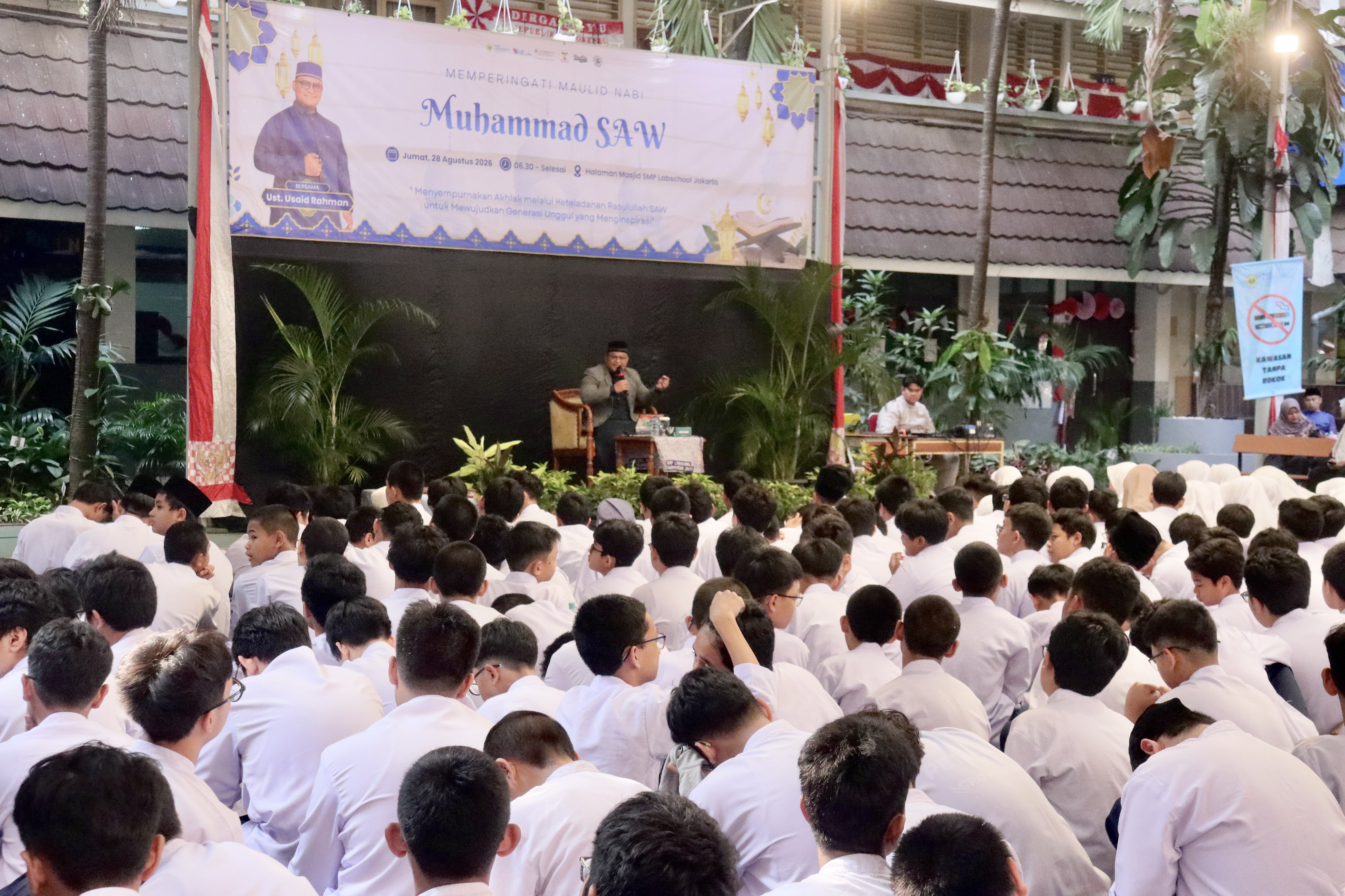 Murid SMP Labschool Jakarta Teladani Sifat Rasulullah SAW Demi Wujudkan Generasi Unggul Berprestasi