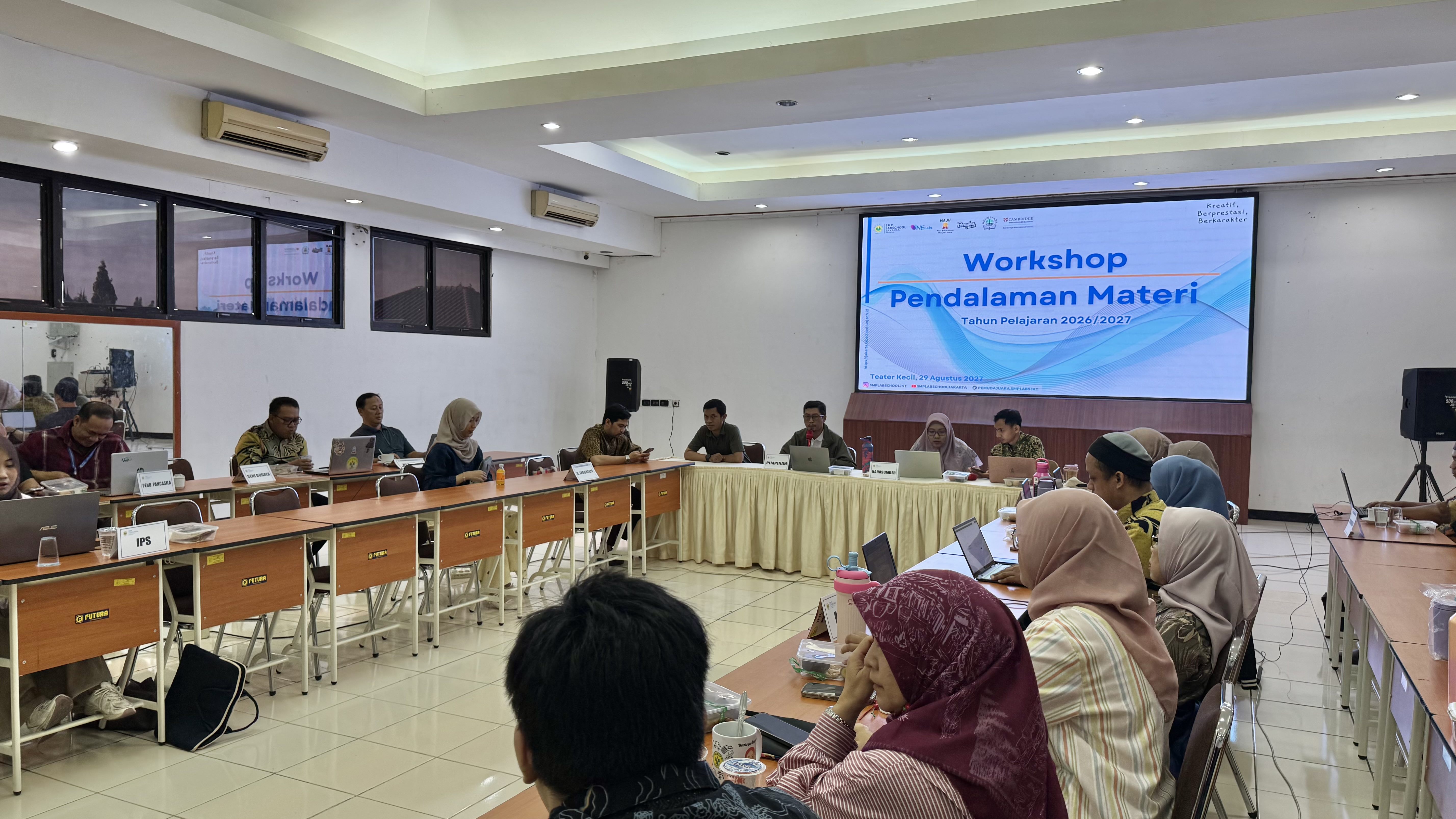 Persiapan Pendalaman Materi Kelas IX, SMP Labschool Jakarta Gelar Workshop Pengajar - Foto 1